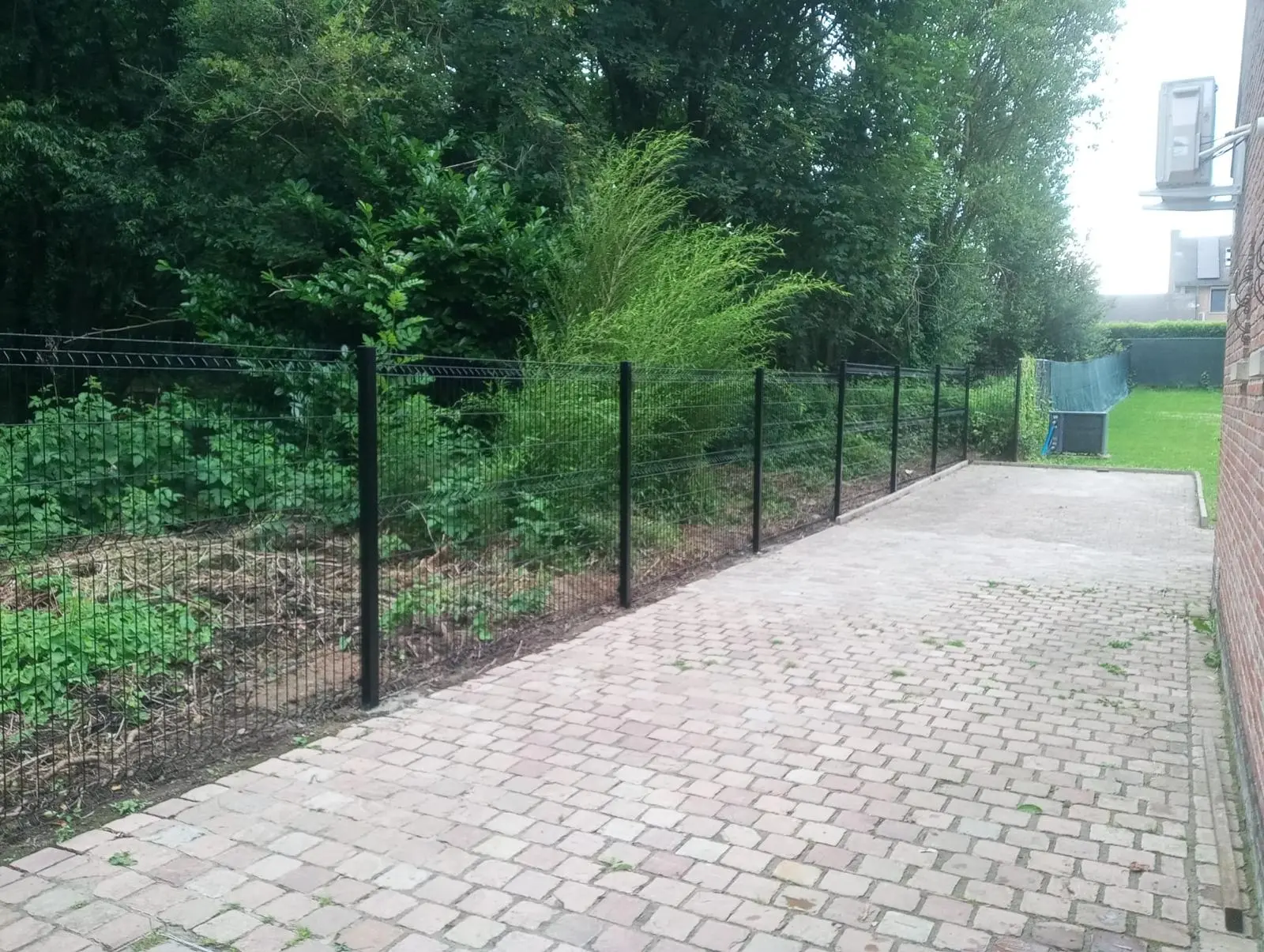 cloture rigide réalisation par clotures moins cheres