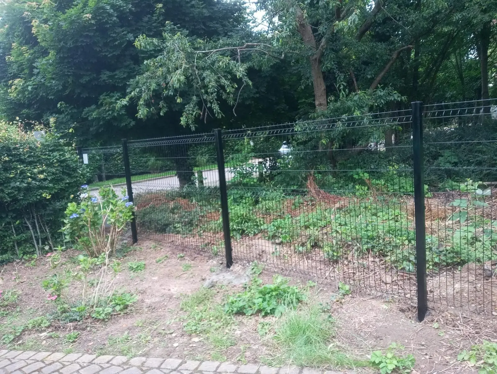 cloture rigide réalisation par clotures moins cheres